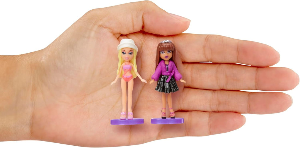 Mini Series 4 Collectible Figures, 2 Mini Dolls per Blind Pack S67168