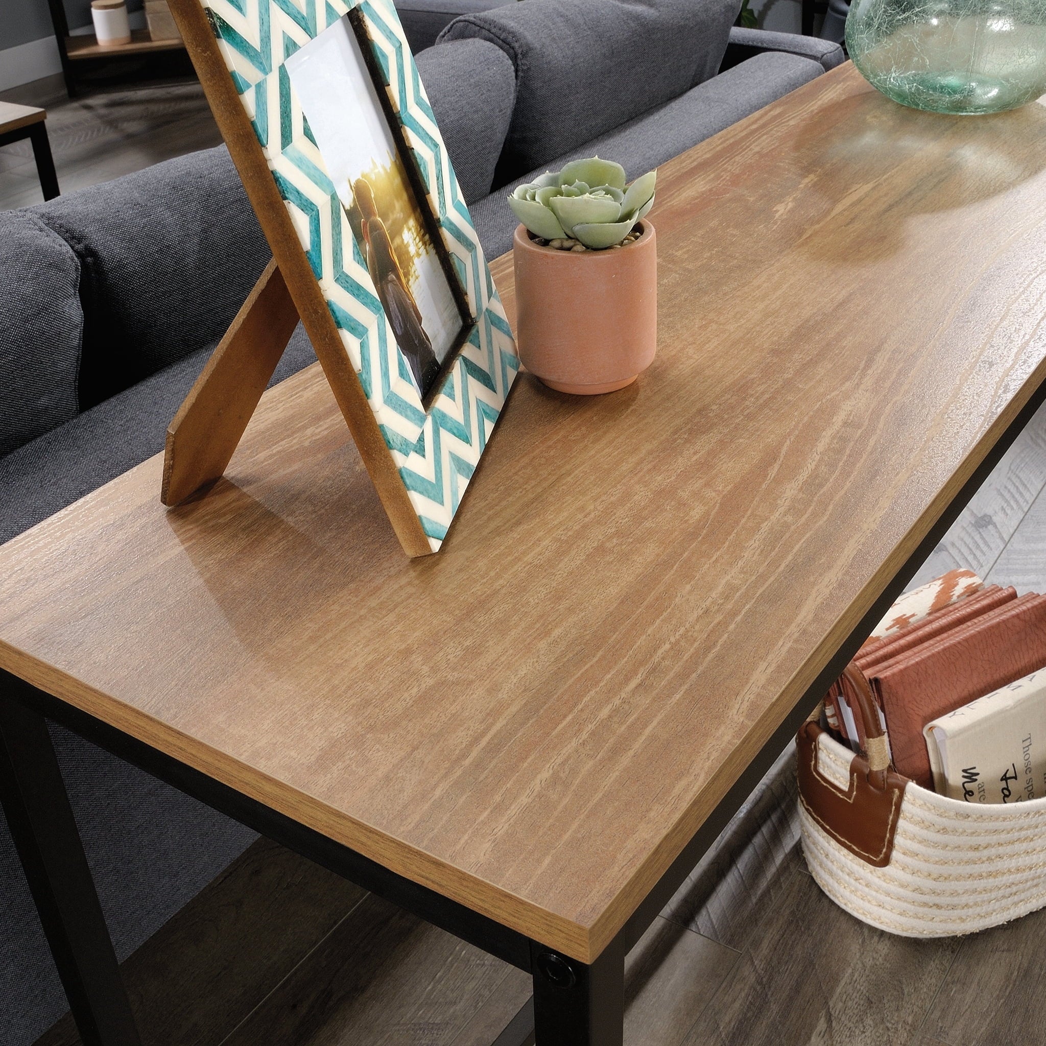 Sofa Table Q182