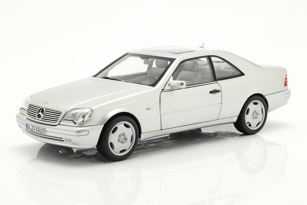 Metallic Silver 1/18 Diecast Model Car U226594
