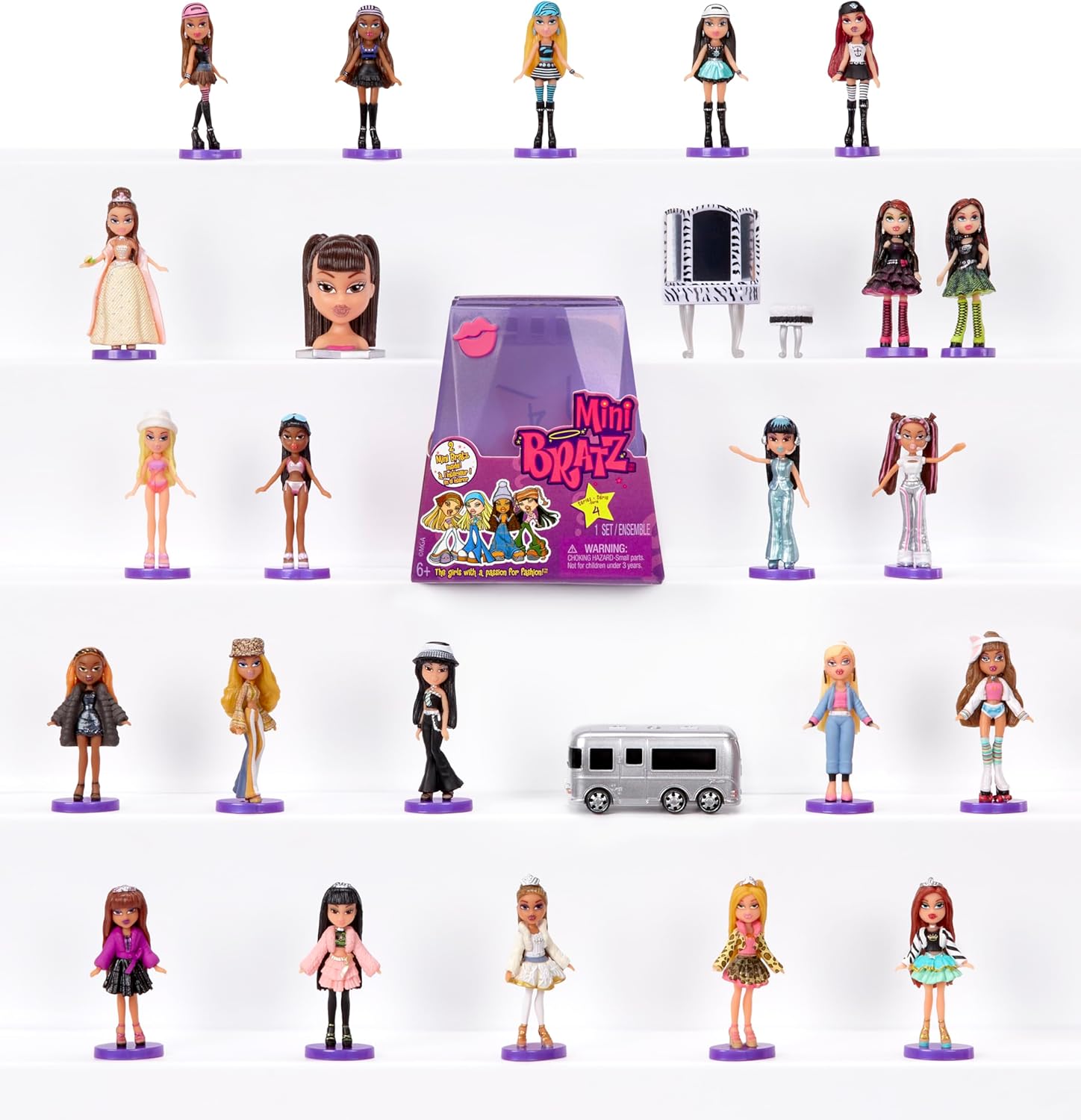 Mini Series 4 Collectible Figures, 2 Mini Dolls per Blind Pack S67168