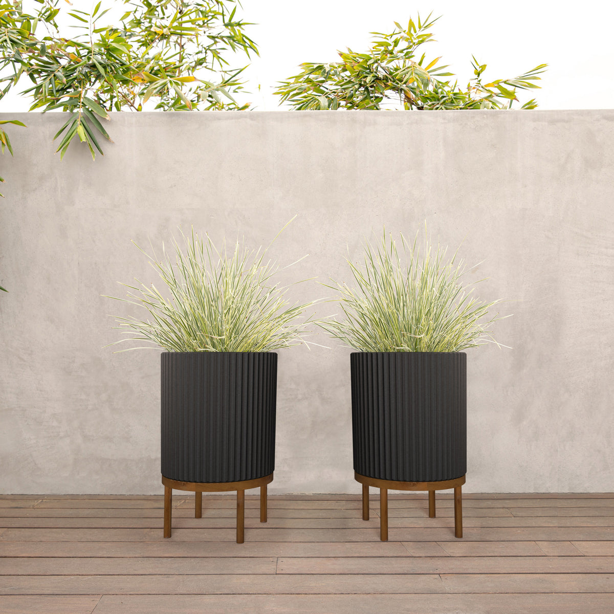 2-Pack Black/Brown Plastic-Stone Planter with Stand P302388