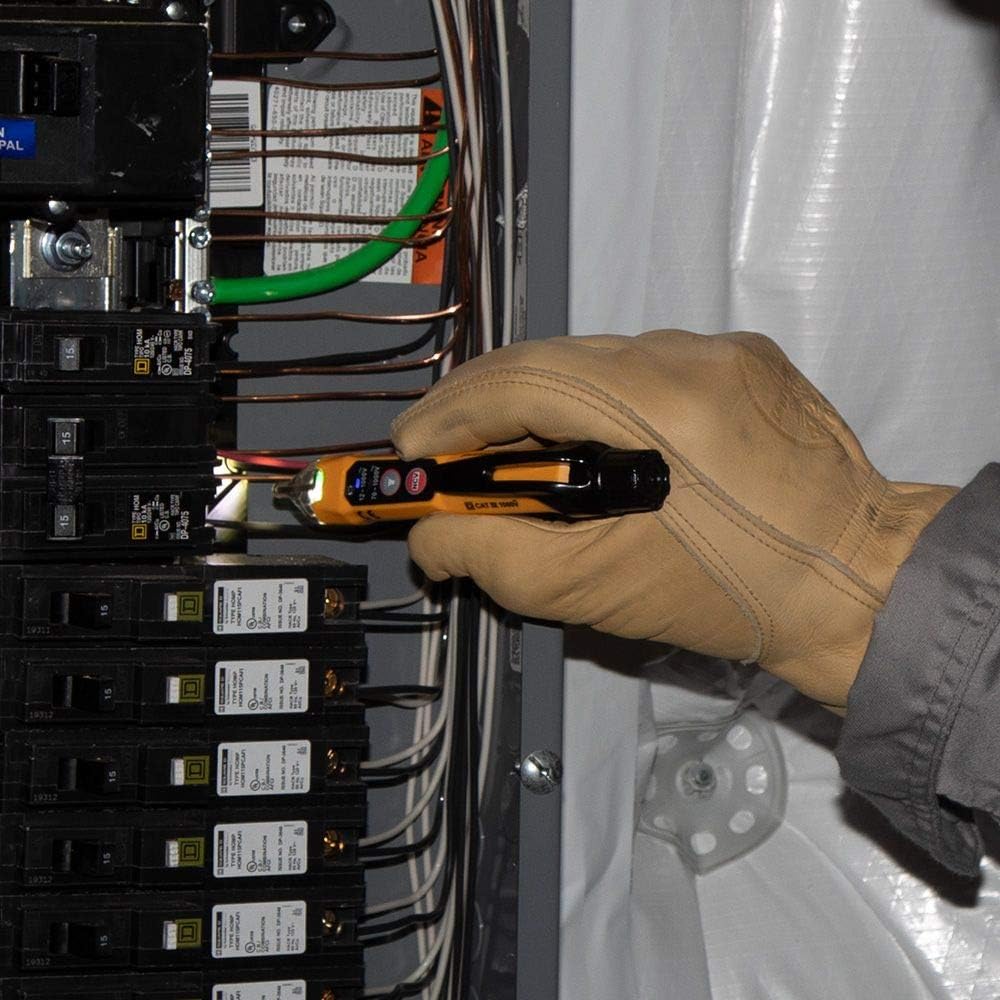 Non-Contact Voltage Tester Digital Multimeter Receptacle Tester with Carrying Case O50533