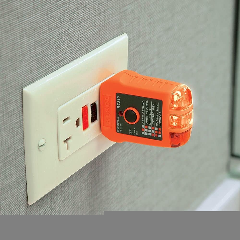 Non-Contact Voltage Tester Digital Multimeter Receptacle Tester with Carrying Case O50533