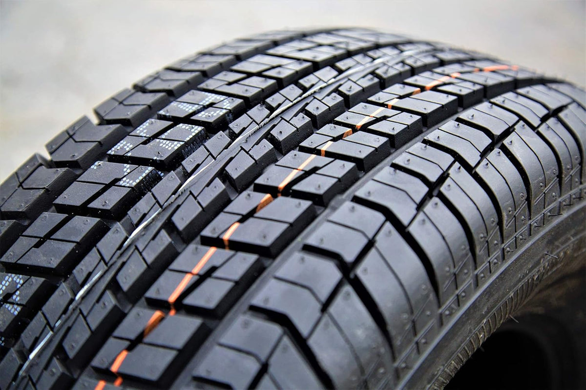 255/60R15 102S Performance All Season Tire Y264