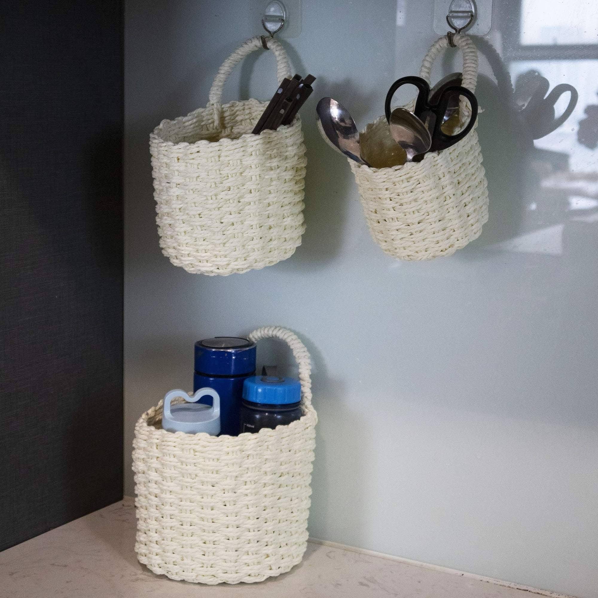 White Woven Wall Hanging Baskets P84658