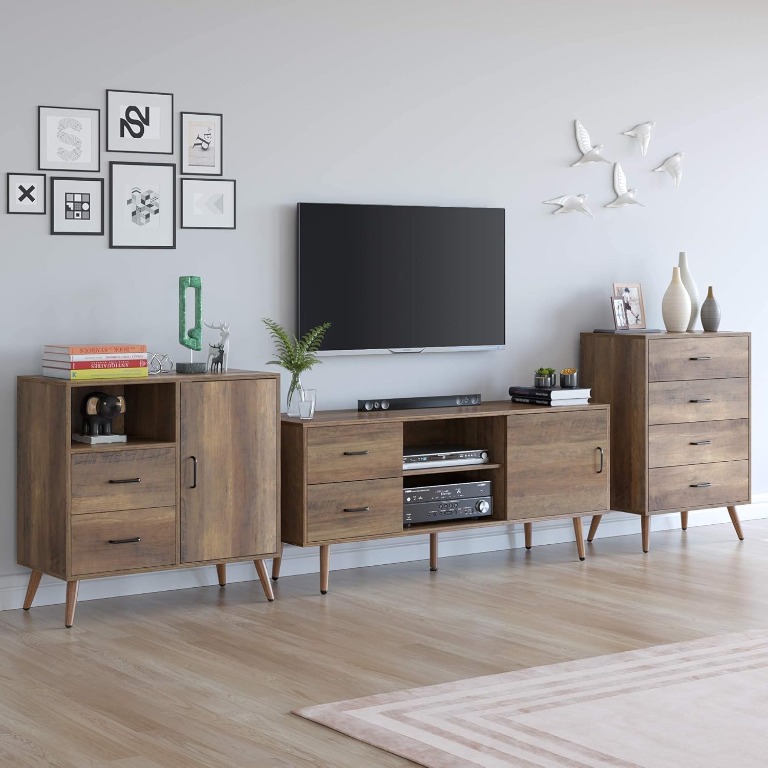 Rustic Brown Wood TV Stand with Sliding Door Q204