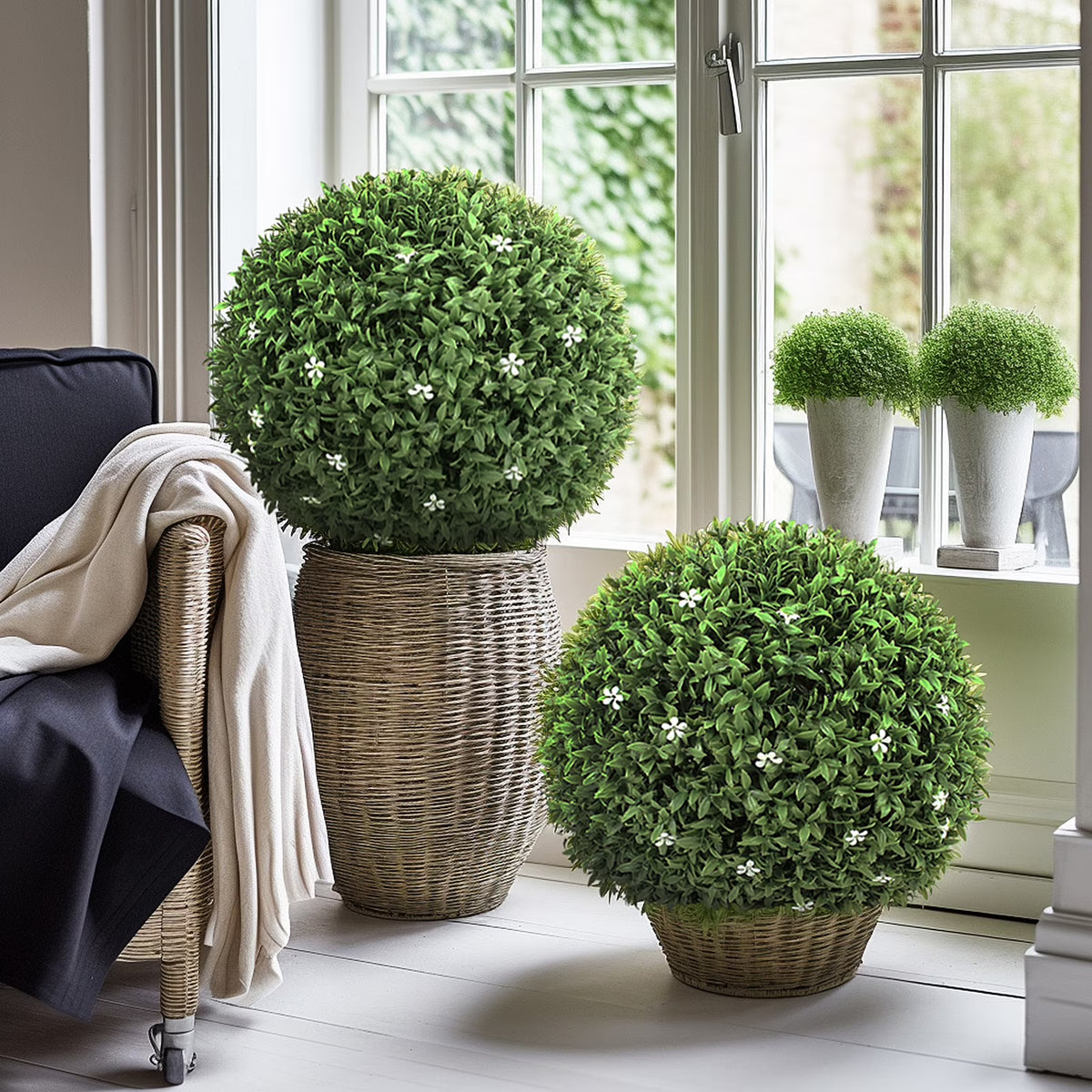 15'' Artificial Topiary Ball S548163
