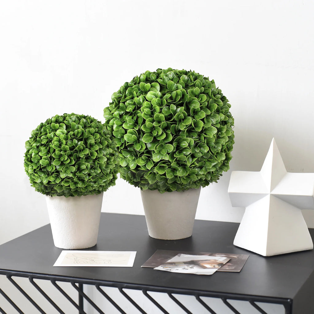 15'' Artificial Topiary Ball S548163