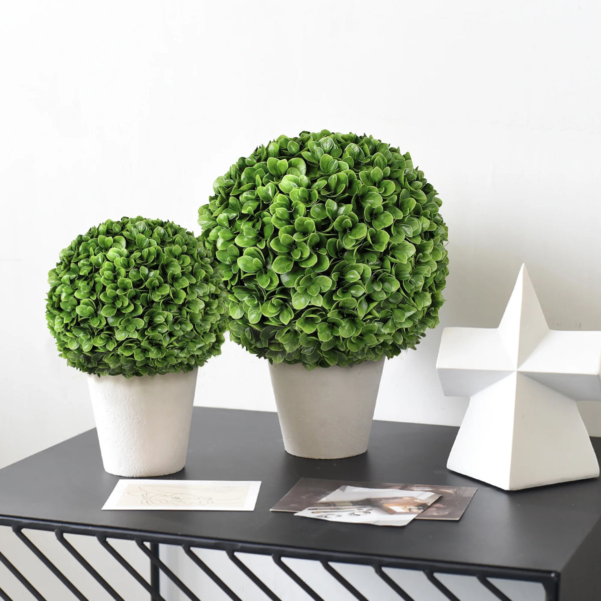 15'' Artificial Topiary Ball S548163
