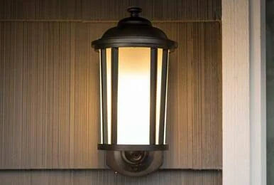 Black Smart Security Light with HD Security Camera V272