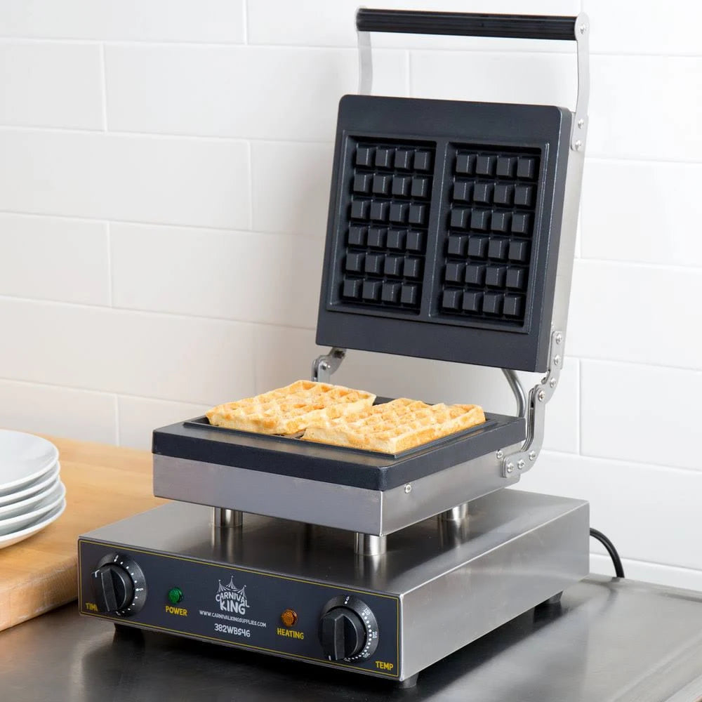 Brussels Style Waffle Maker with Timer D8775