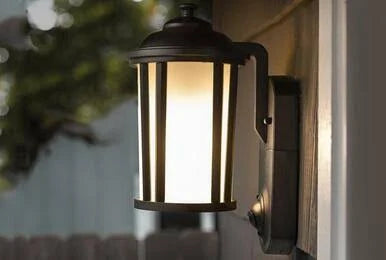 Black Smart Security Light with HD Security Camera V272
